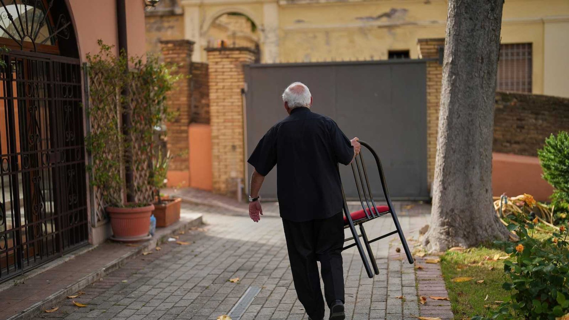 Cardinal Ramazzini Demands Next Pope Champion Migrant Rights Amid Crisis