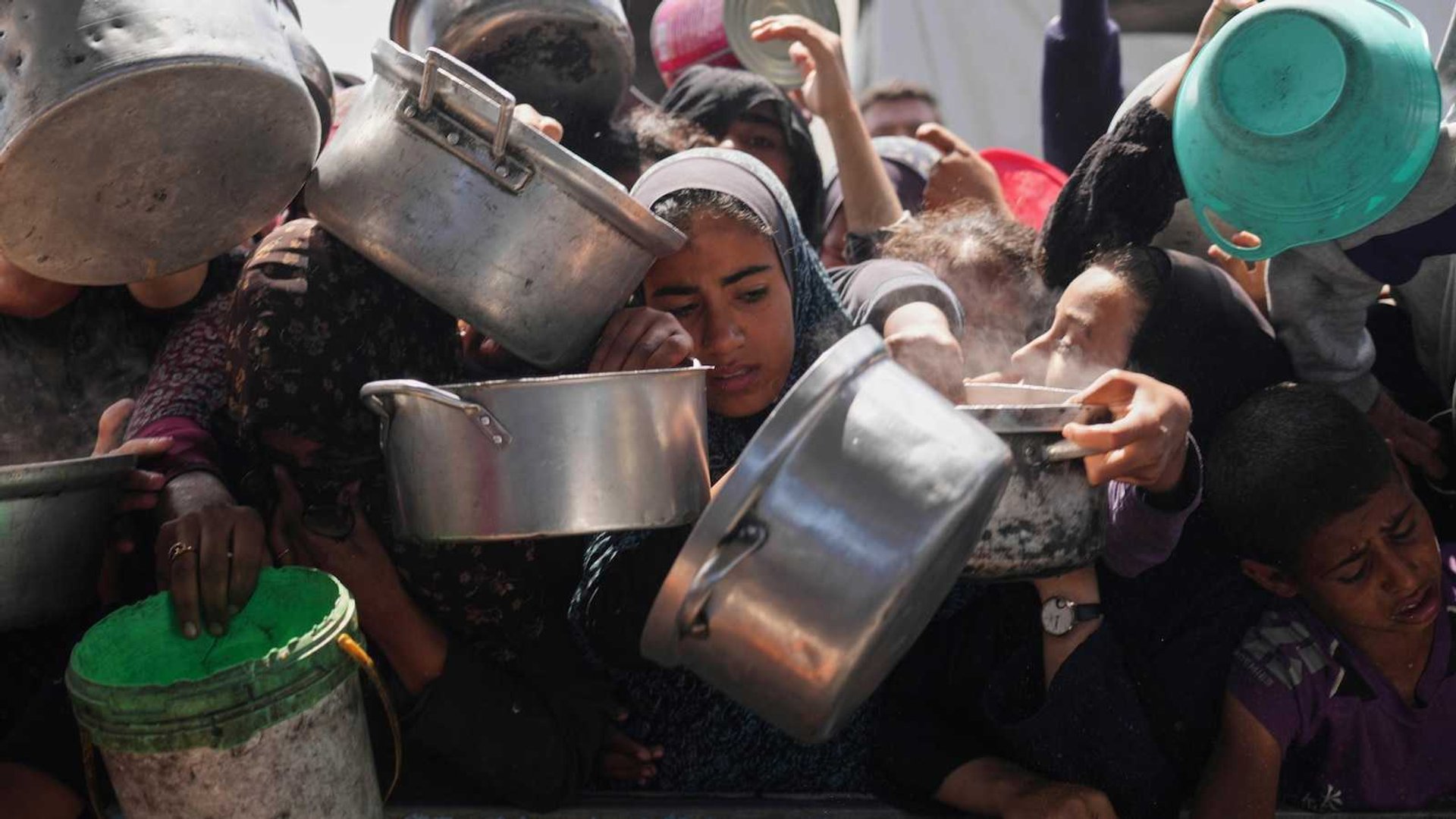 Gaza Humanitarian Crisis: 133K Daily Meals Halted Amid Aid Blockade