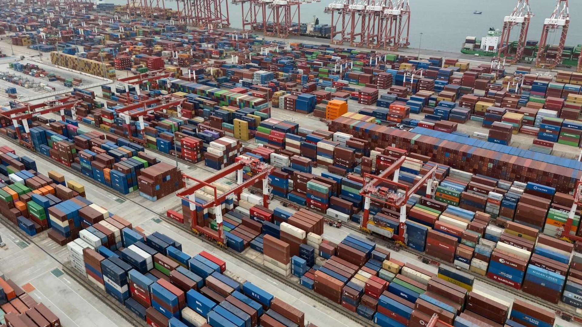 Crisis: US Trade Deficit Hits $140.5B Record Amid Trump Tariff Fears