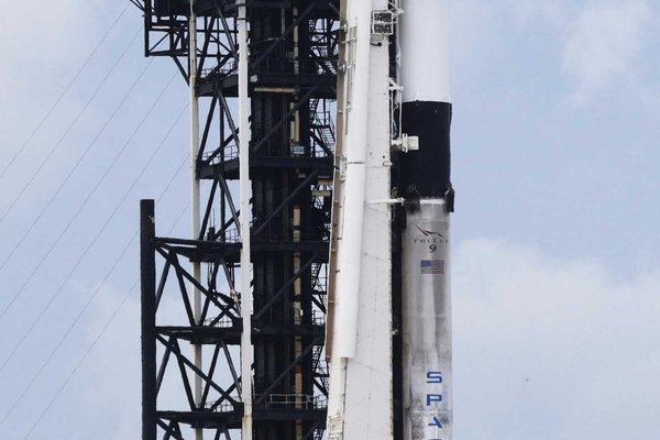 Critical Space Station Leak Delays Historic India-Poland-Hungary Astronaut Mission