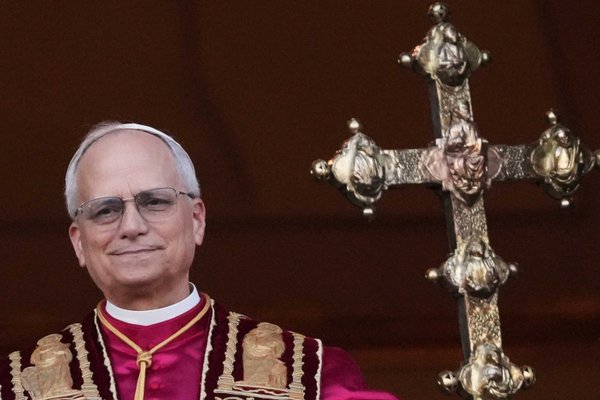 From Chicago Altars to Vatican: First American Pope Fulfills Childhood Dream