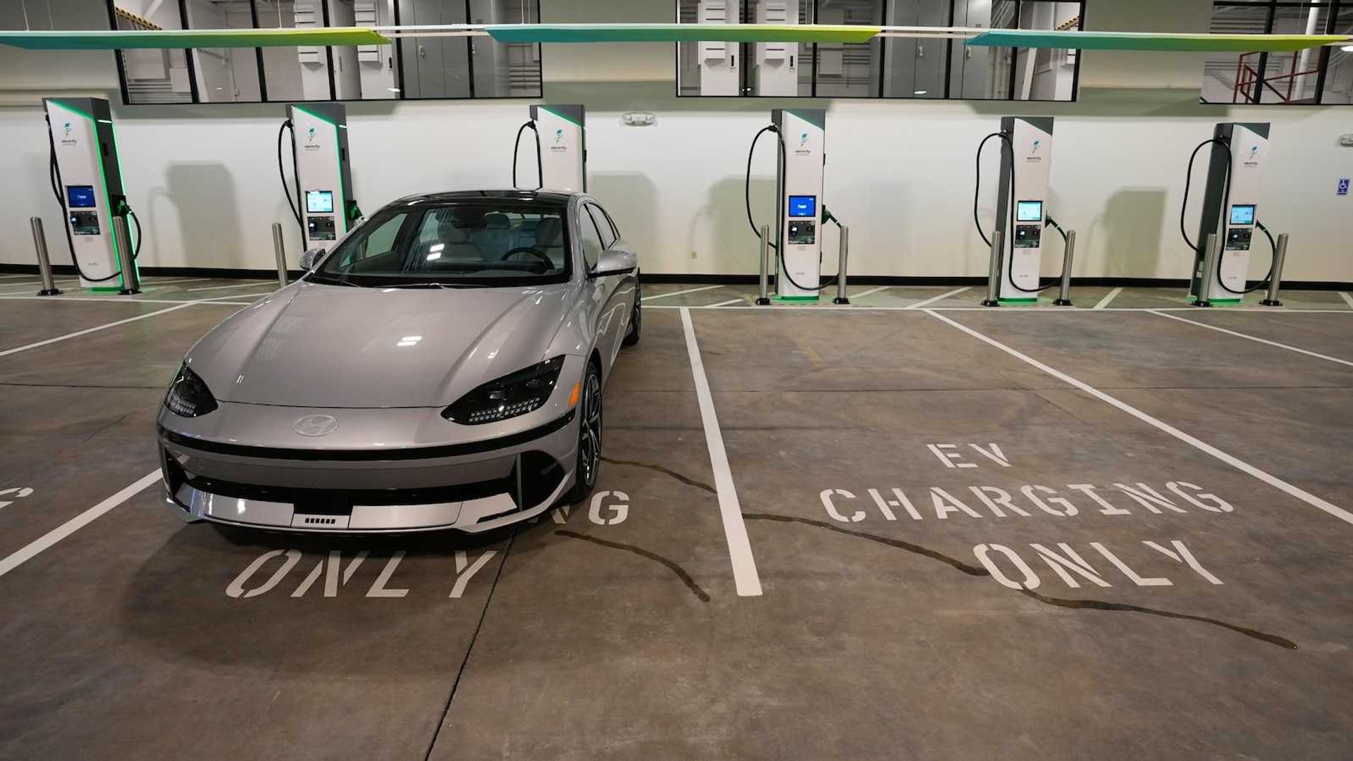 Showdown: US Senate Moves to Block California's Landmark 2035 Gas Car Ban