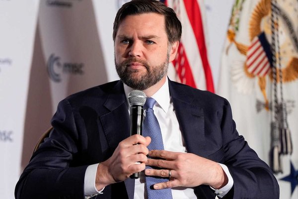 Vance: Russia's Excessive Demands Stall Ukraine Peace Negotiations