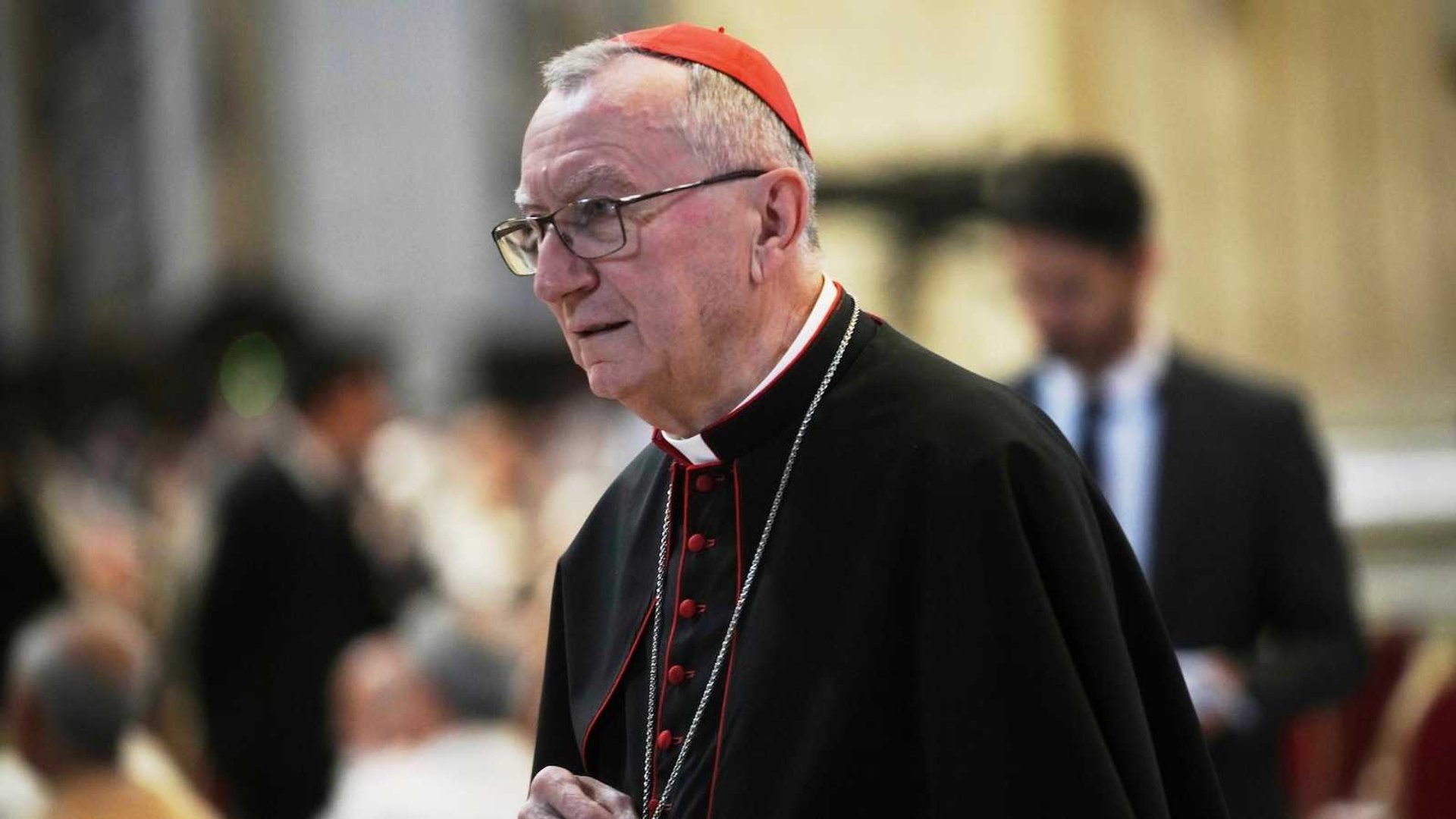 Hometown Crowd Cheers Cardinal Parolin with Wine and Hope During Papal Vote