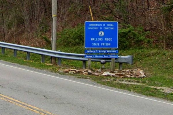 Violence Erupts: MS-13 Gang Members Stab 5 Corrections Officers in Virginia Prison