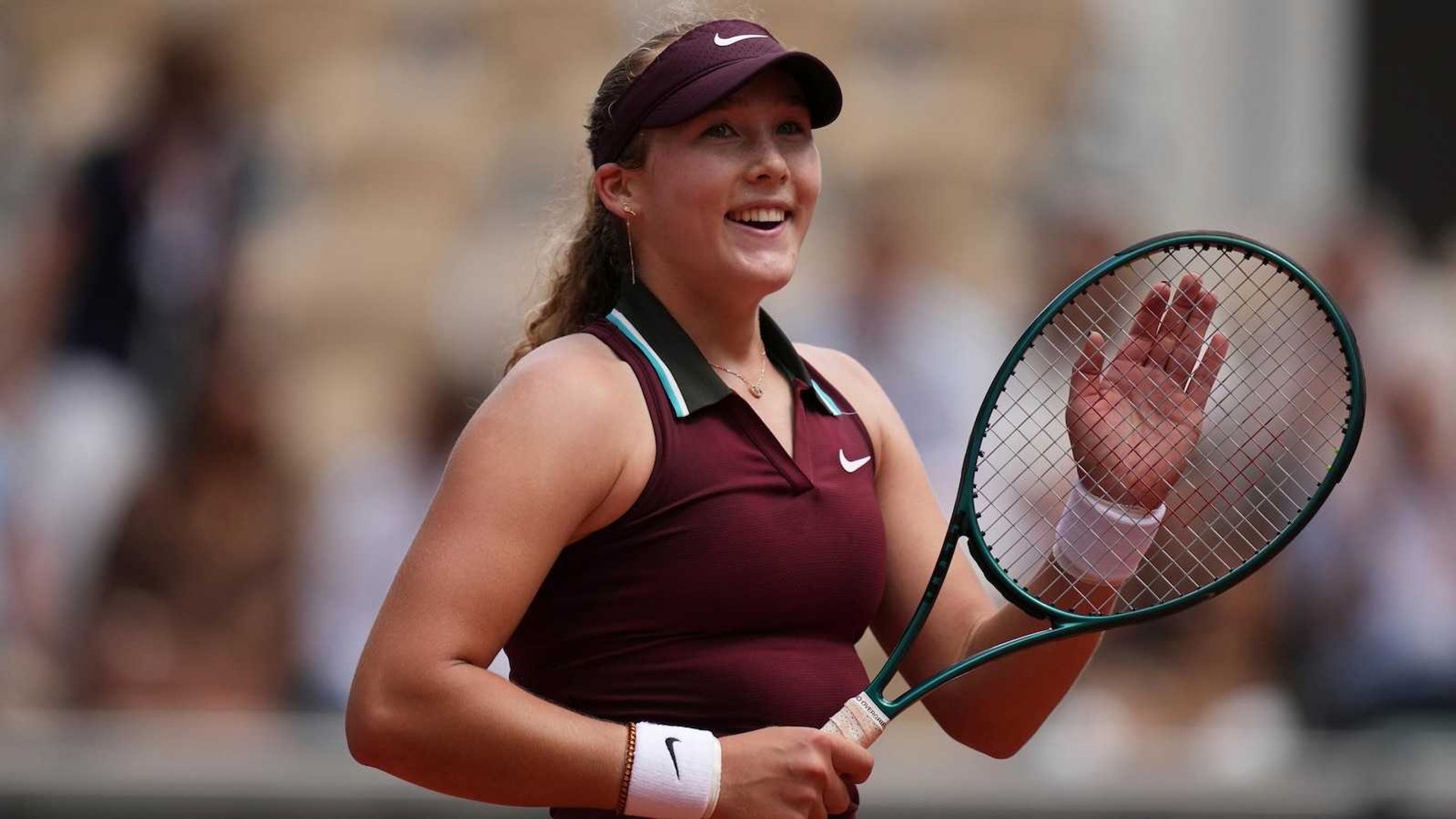 Roland-Garros Shock: Wild Card Boisson Stuns Pegula in Historic French Open Upset
