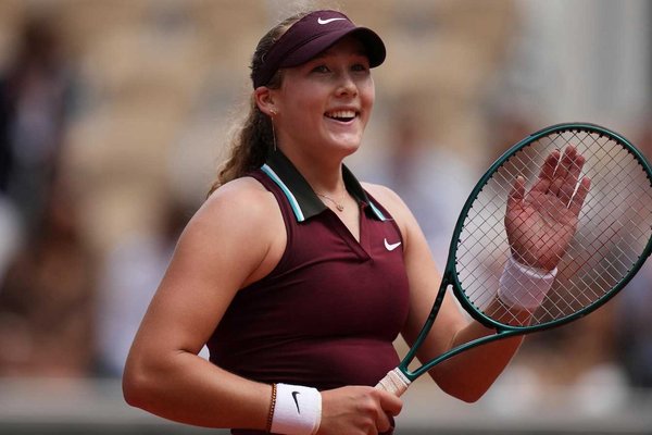 Roland-Garros Shock: Wild Card Boisson Stuns Pegula in Historic French Open Upset