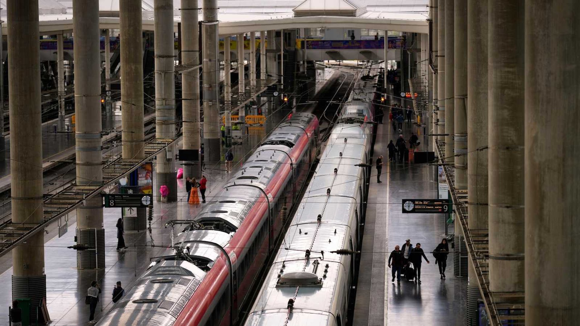 Chaos: Copper Cable Theft Halts Spanish High-Speed Rail for 15K Travelers