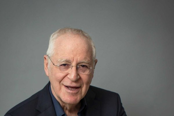 Ron Chernow Unveils Mark Twain Biography: Fame, Fortune & Hidden Anguish