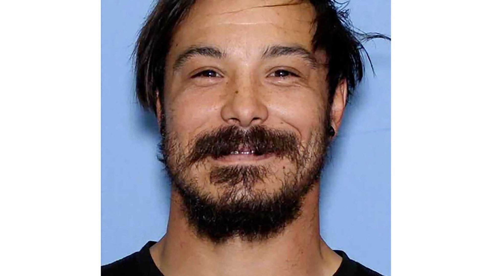 Hunt Intensifies for Washington Father in Triple Homicide Case