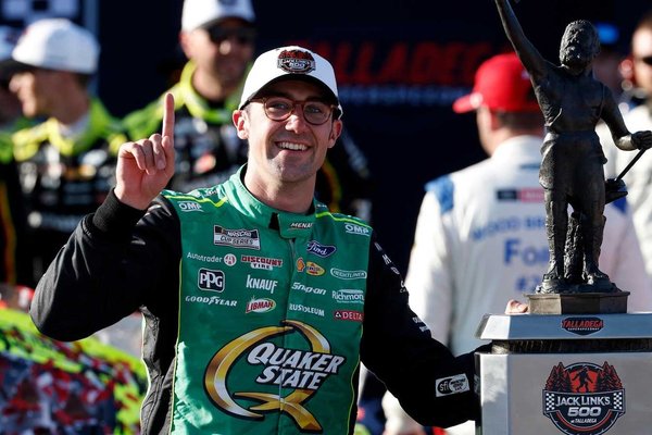 Cindric and Logano Clash Sparks Team Tension Ahead of NASCAR Texas Showdown