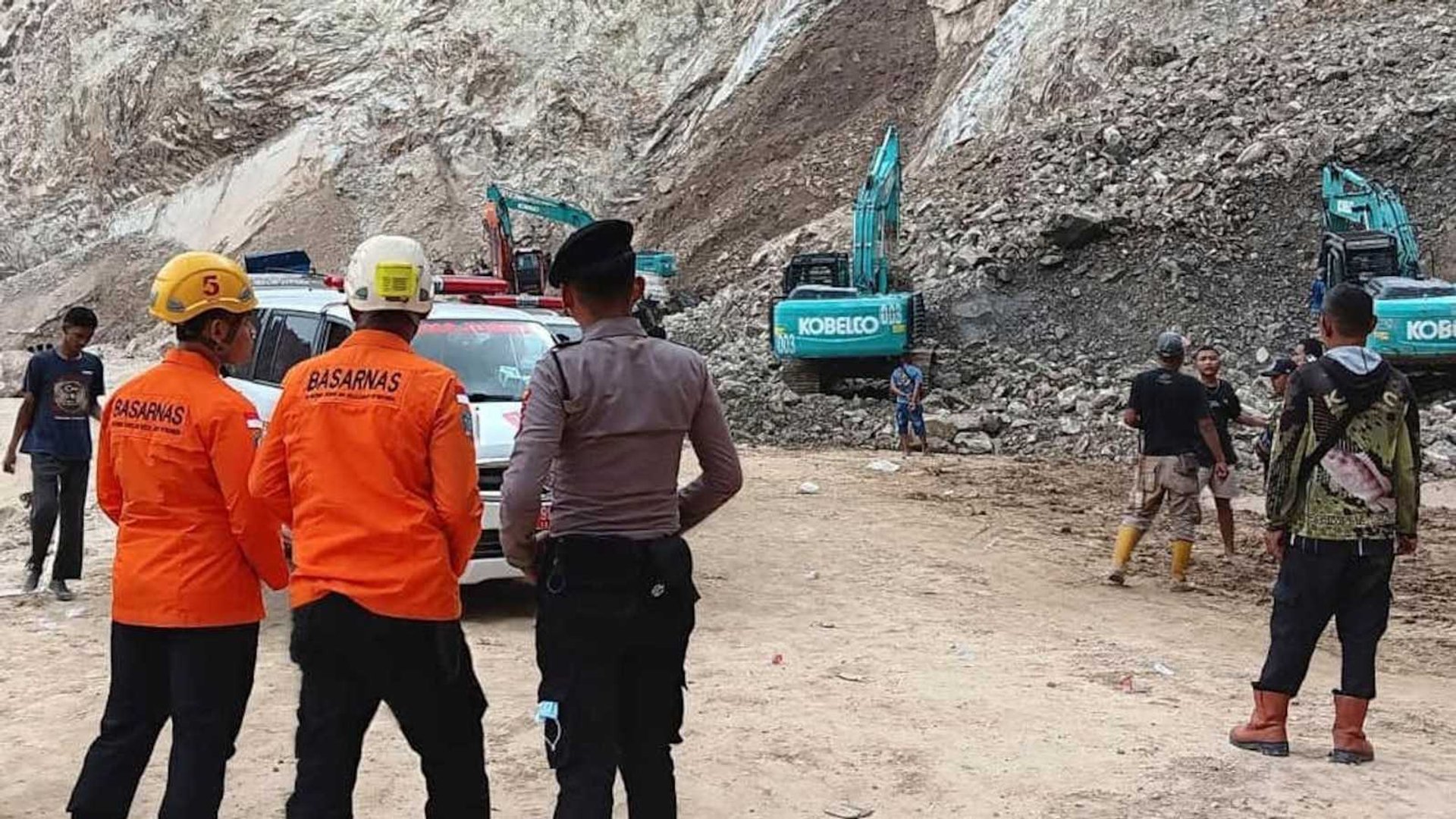 Tragedy in West Java: Indonesia Quarry Collapse Death Toll Reaches 14
