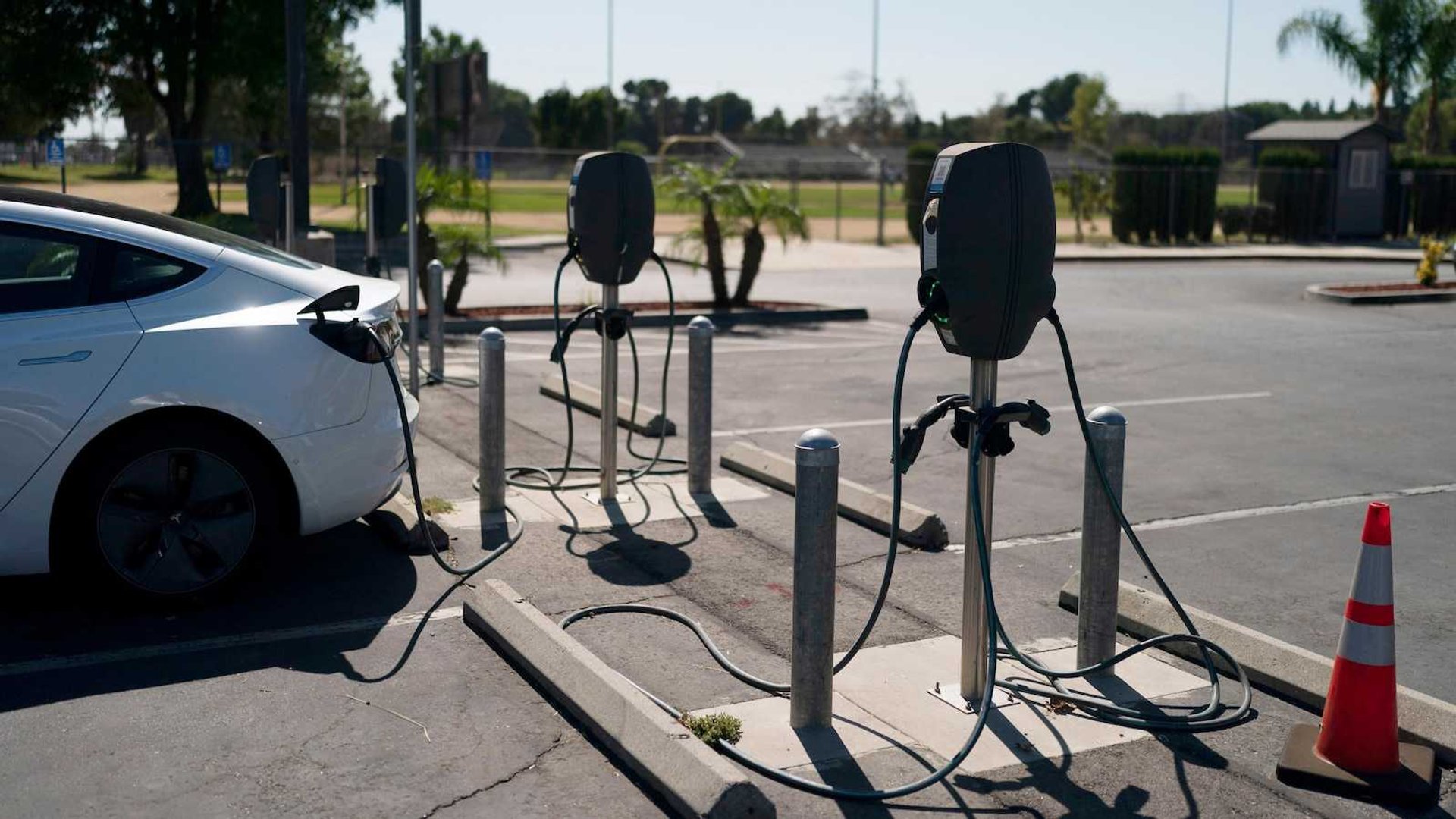 States Sue Trump Over Blocked $3.3 Billion Electric Vehicle Charging Funds