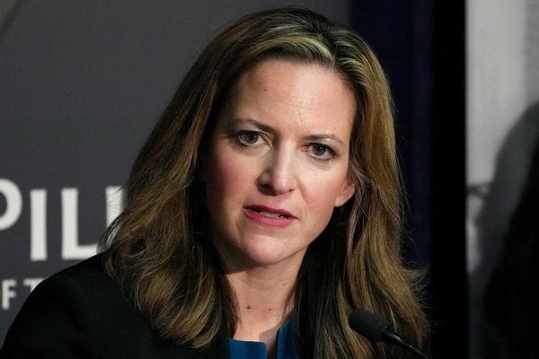 Miscarriage Experience Drives Michigan Candidate’s Push for Reproductive Health Access