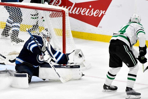 NHL Playoff Crisis: Maple Leafs Target 3-0 Lead as Rantanen’s Historic Streak Fuels Stars