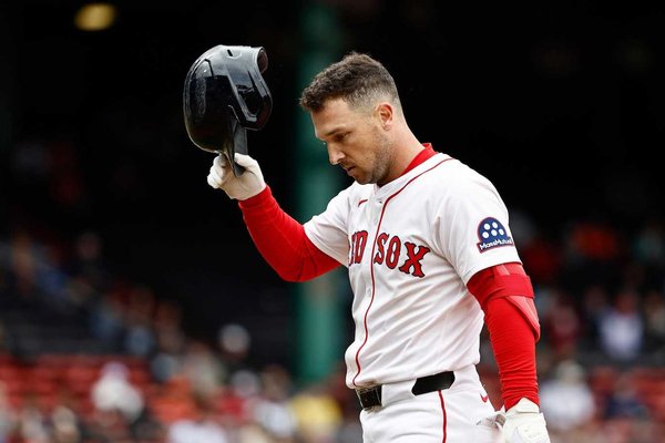 Red Sox Crisis: Alex Bregman’s Quad Injury Threatens Lineup Stability