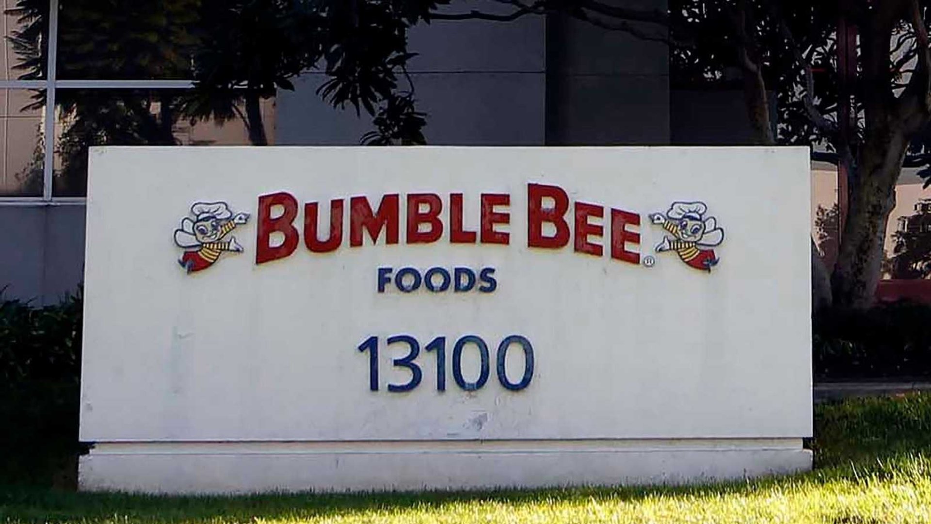 Bumble Bee Faces Landmark Forced Labor Lawsuit Over Tuna Supply Chain