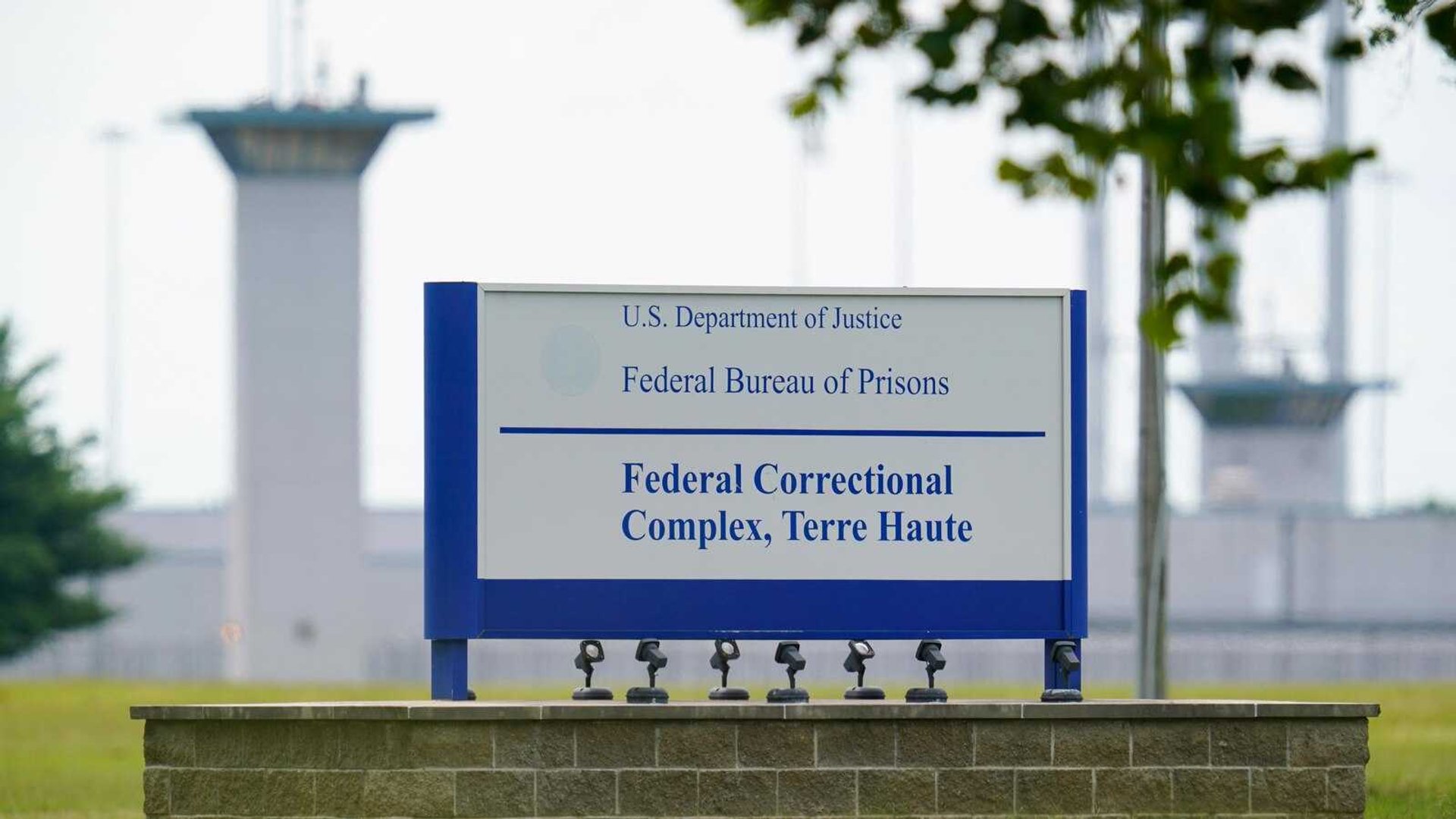 Crisis Deepens: Bureau of Prisons Hiring Freeze Sparks Staffing Emergency