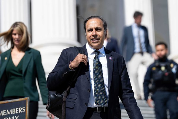 Progressive Champion Raja Krishnamoorthi Enters Hotly Contested Illinois Senate Race