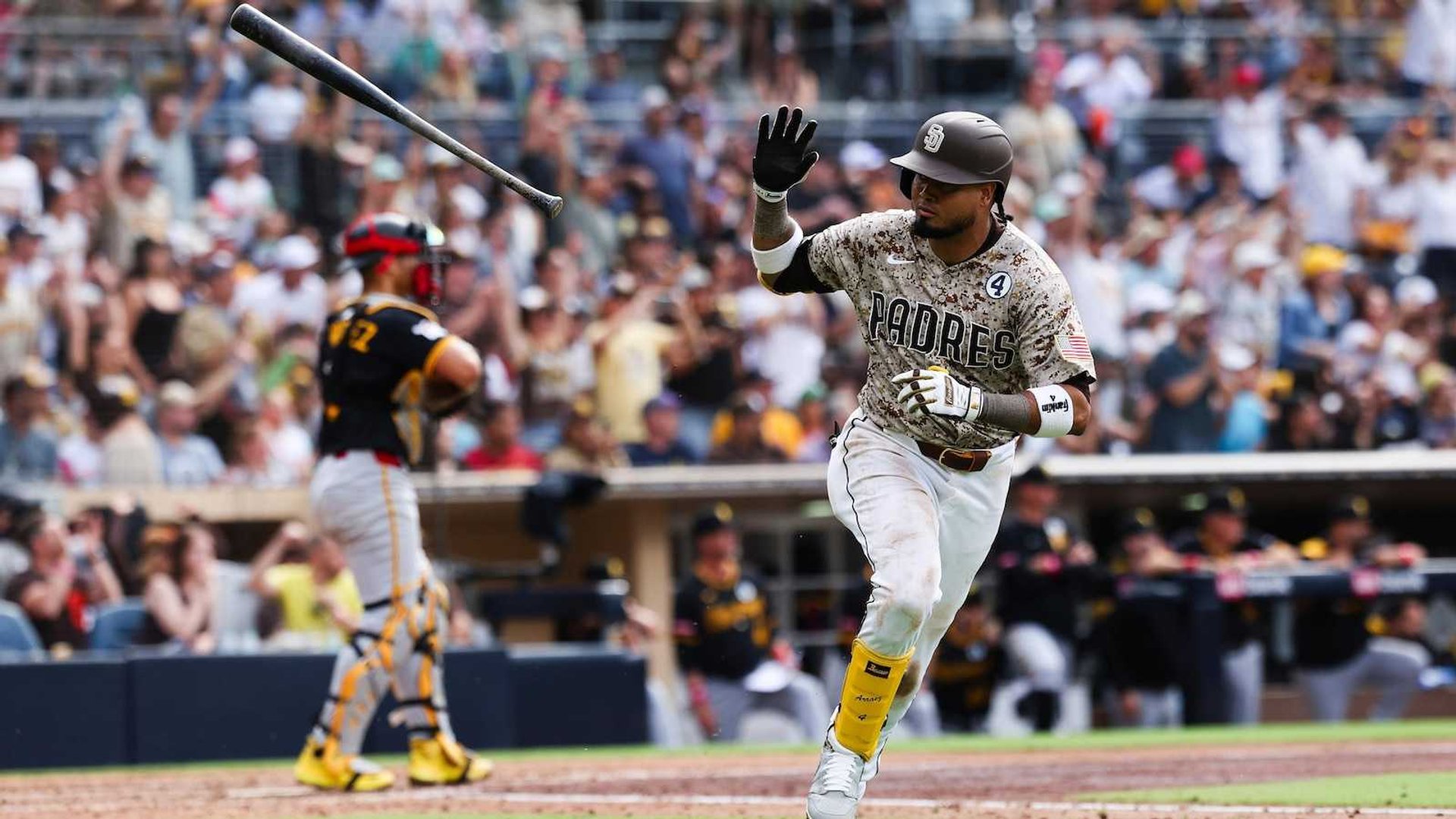 Machado's Clutch Heroics Fuel Padres' Thrilling 6-4 Comeback Victory