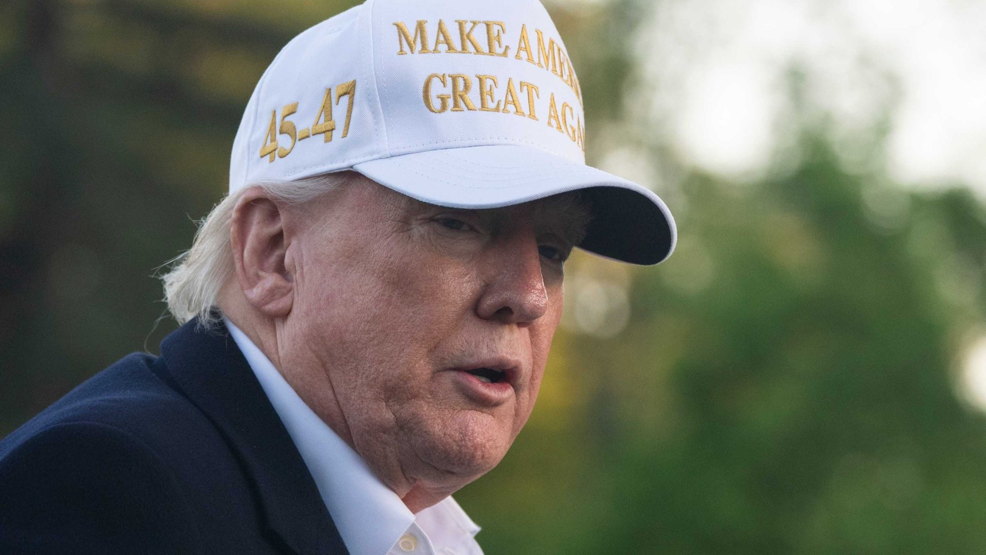 Trump Cuts Auto Tariffs to Boost US Manufacturing and Jobs