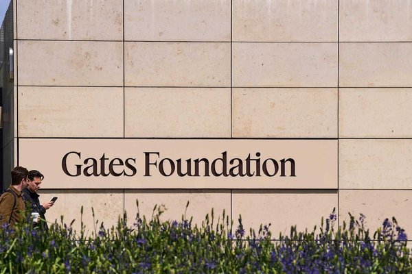 Bill Gates’ $100B Wealth Pledge: Reshaping Global Philanthropy by 2045