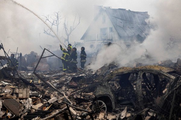 Crisis: Russia Unleashes 367-Missile Barrage on Ukraine During Historic Prisoner Swap