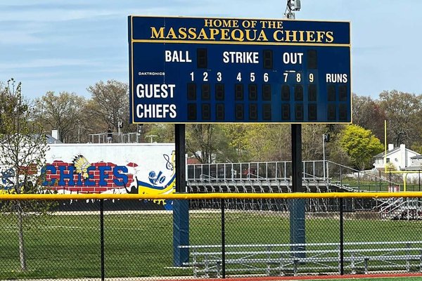 Clash: New York Defies Trump on Native American Mascot Ban Deadline
