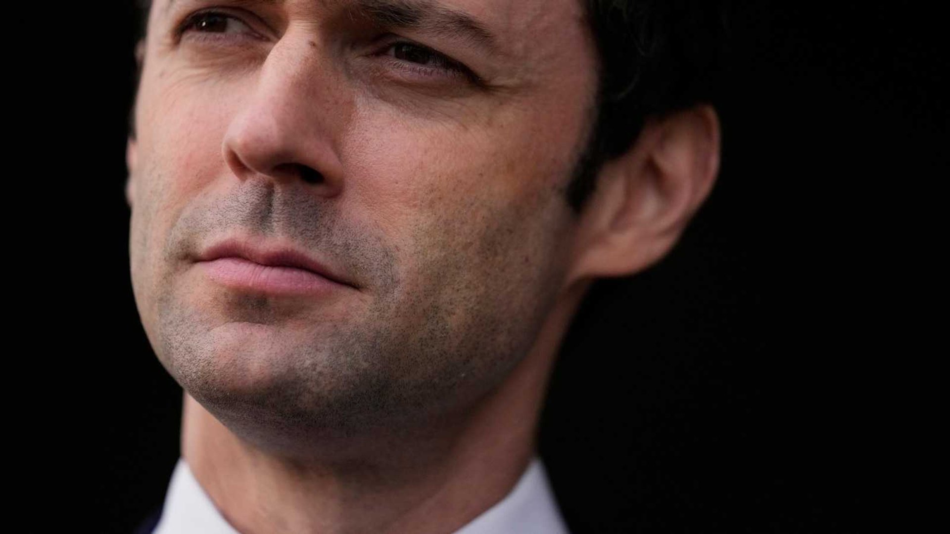 Georgia's Tightrope: Ossoff Balances Trump Criticism and Bipartisan Deals in 2026 Senate Showdown