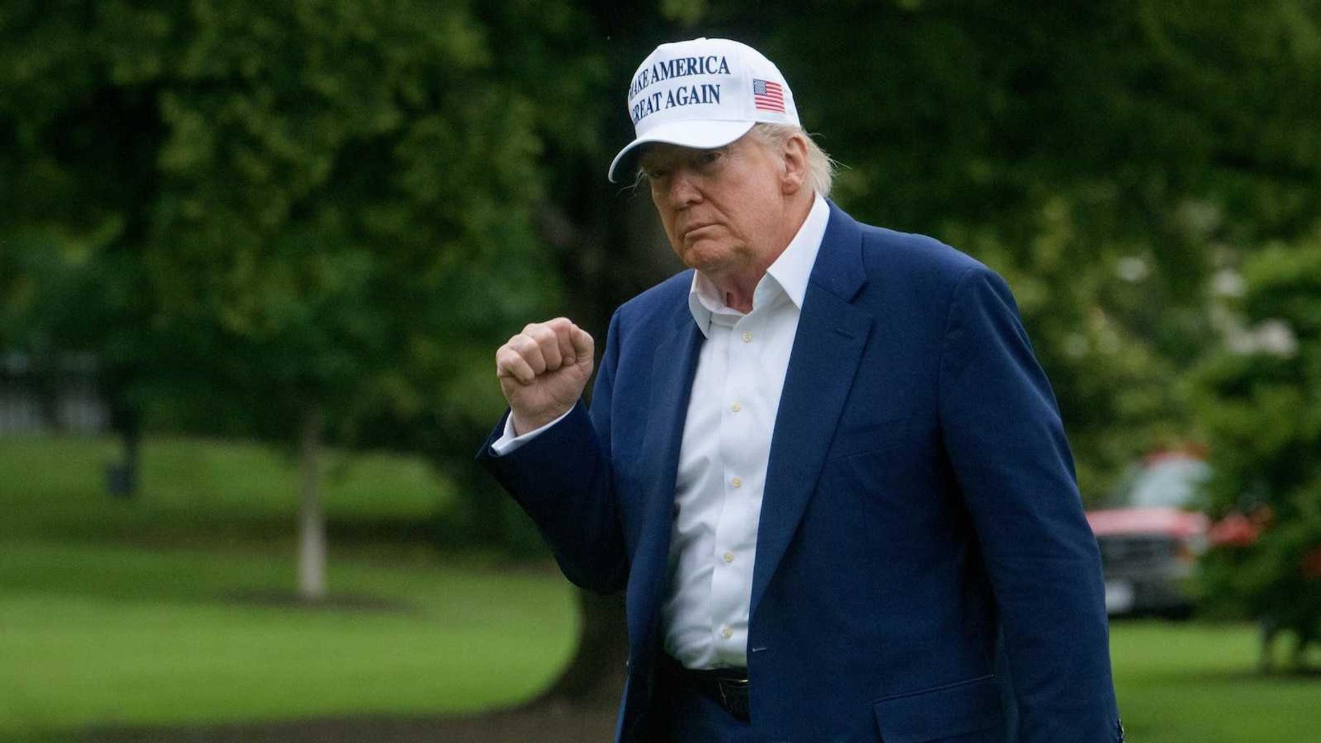 Trump Grants Controversial Presidential Pardon to Convicted Virginia Sheriff