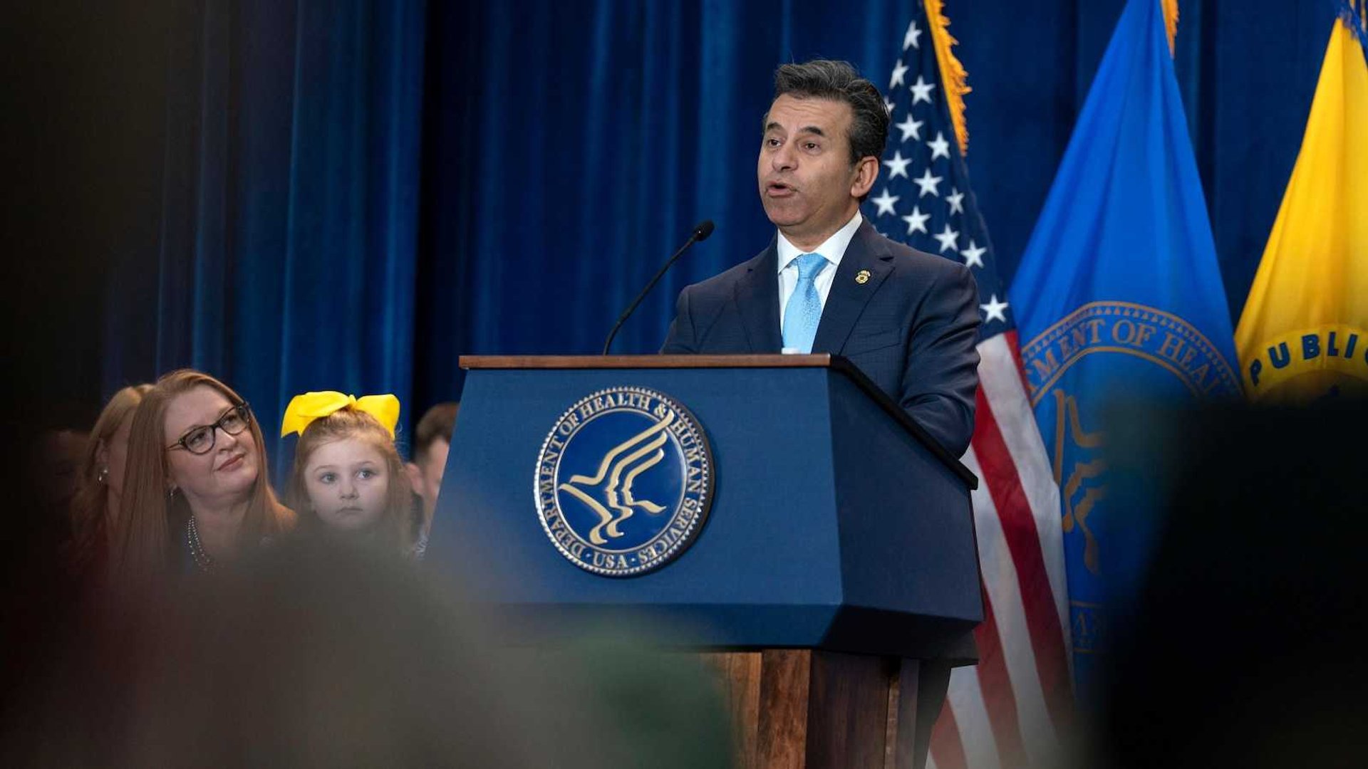 FDA in Crisis: COVID Vaccine Formula Debate Intensifies Ahead of Fall Rollout
