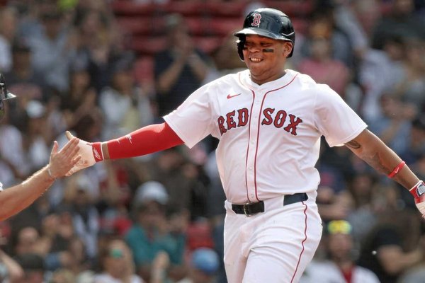 Devers Defies Red Sox: 'I Won't Play First Base' in Roster Crisis