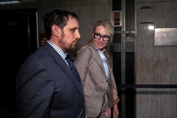 Ex-Model Confronts Weinstein in #MeToo Retrial: First Public Testimony